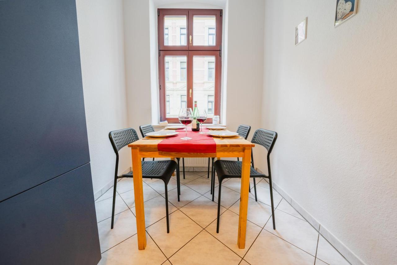 Blue Chili 08 - Magdeburg 2-Zimmer Altbau, Wi-Fi, 5 Pax Buitenkant foto